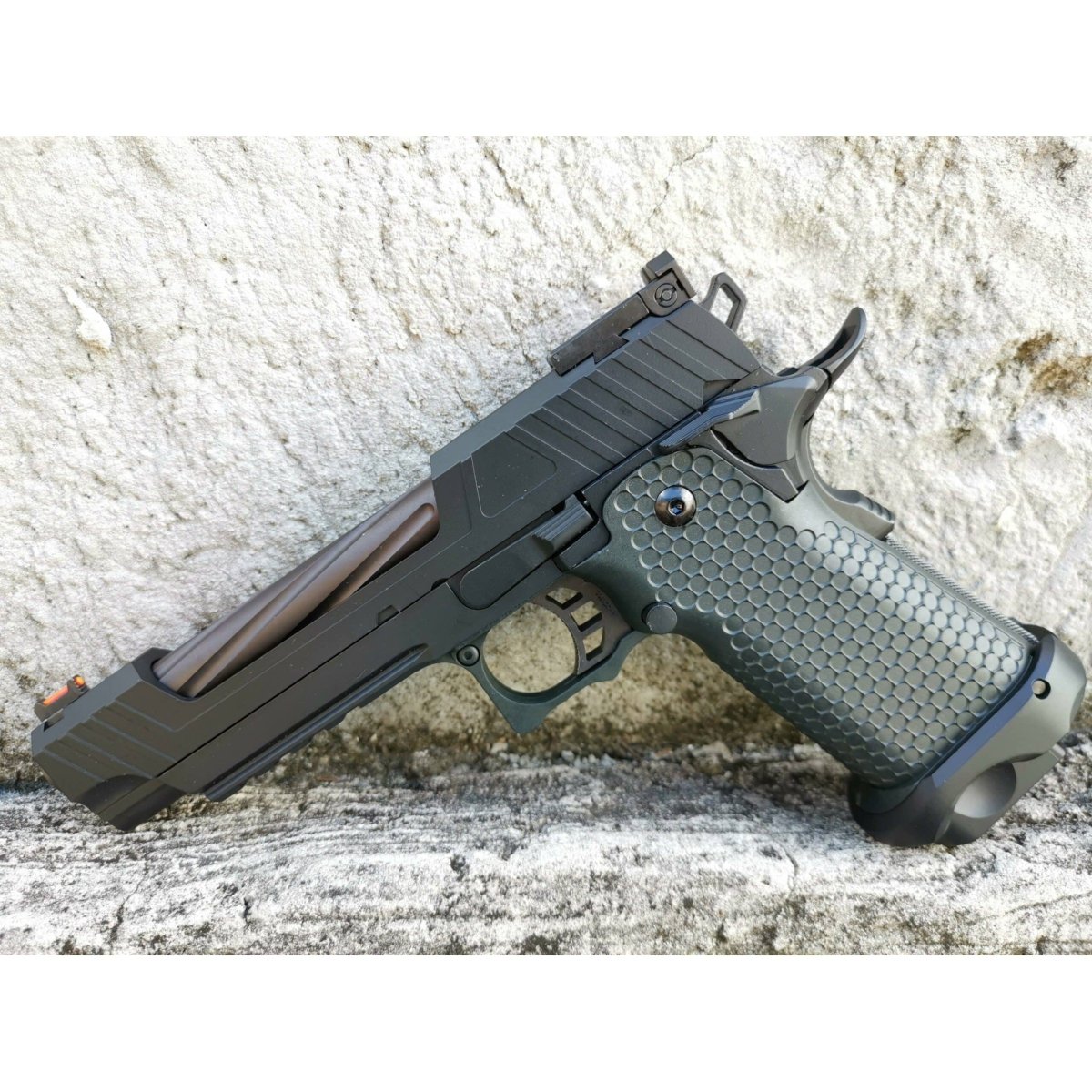 Golden Eagle 3402 Metal GMX Hi-Capa 5.1 Gas Blow Back Gel Blaster Black/Sand Barrel - Tactical Edge Hobbies