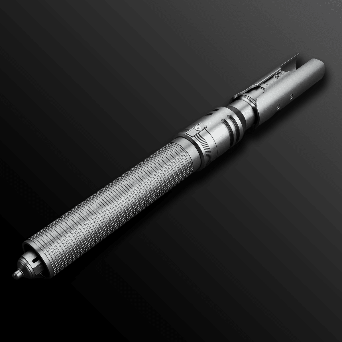 Cal Kestis-inspired saber with a classic metallic hilt – Battle Sabers